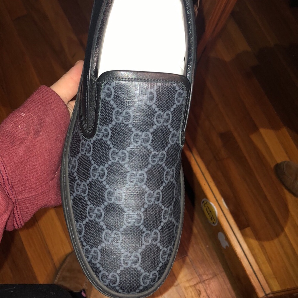 Gucci slip on sneakers
